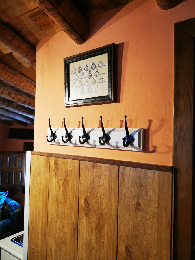 Apartament Atico Piron Adrada de Piron Zewnętrze zdjęcie
