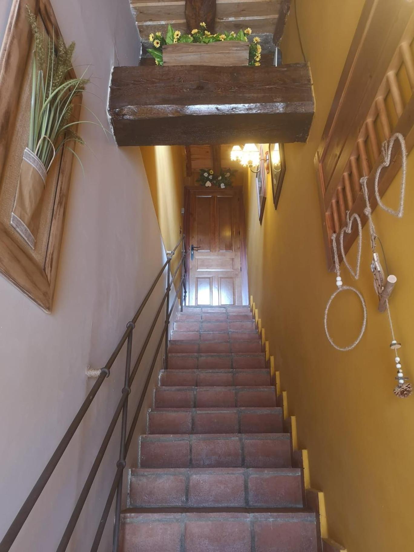 Apartament Atico Piron Adrada de Piron Zewnętrze zdjęcie